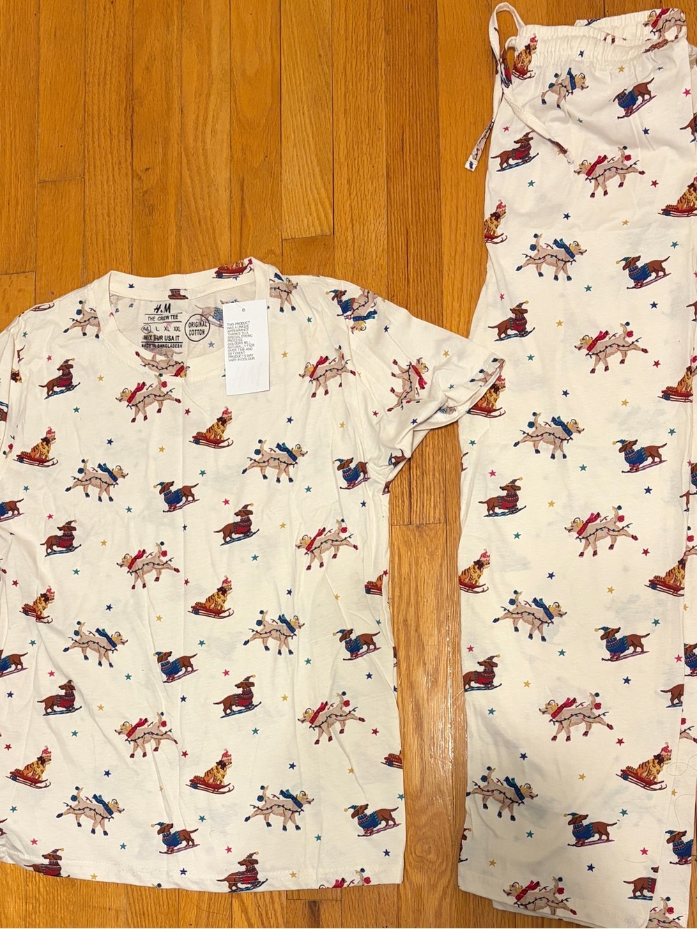 H&M Women’s Cream Pajama Set with Multicolor Reindeer Print